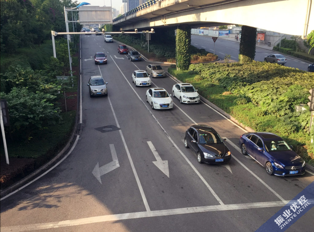 圖8 優(yōu)化后南進口的運行情況