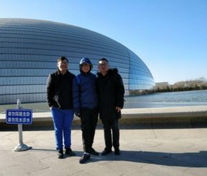 圖2 鏘鏘三人行