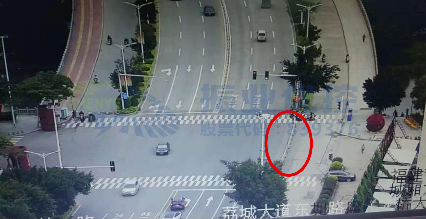 圖7?東進口護欄封閉