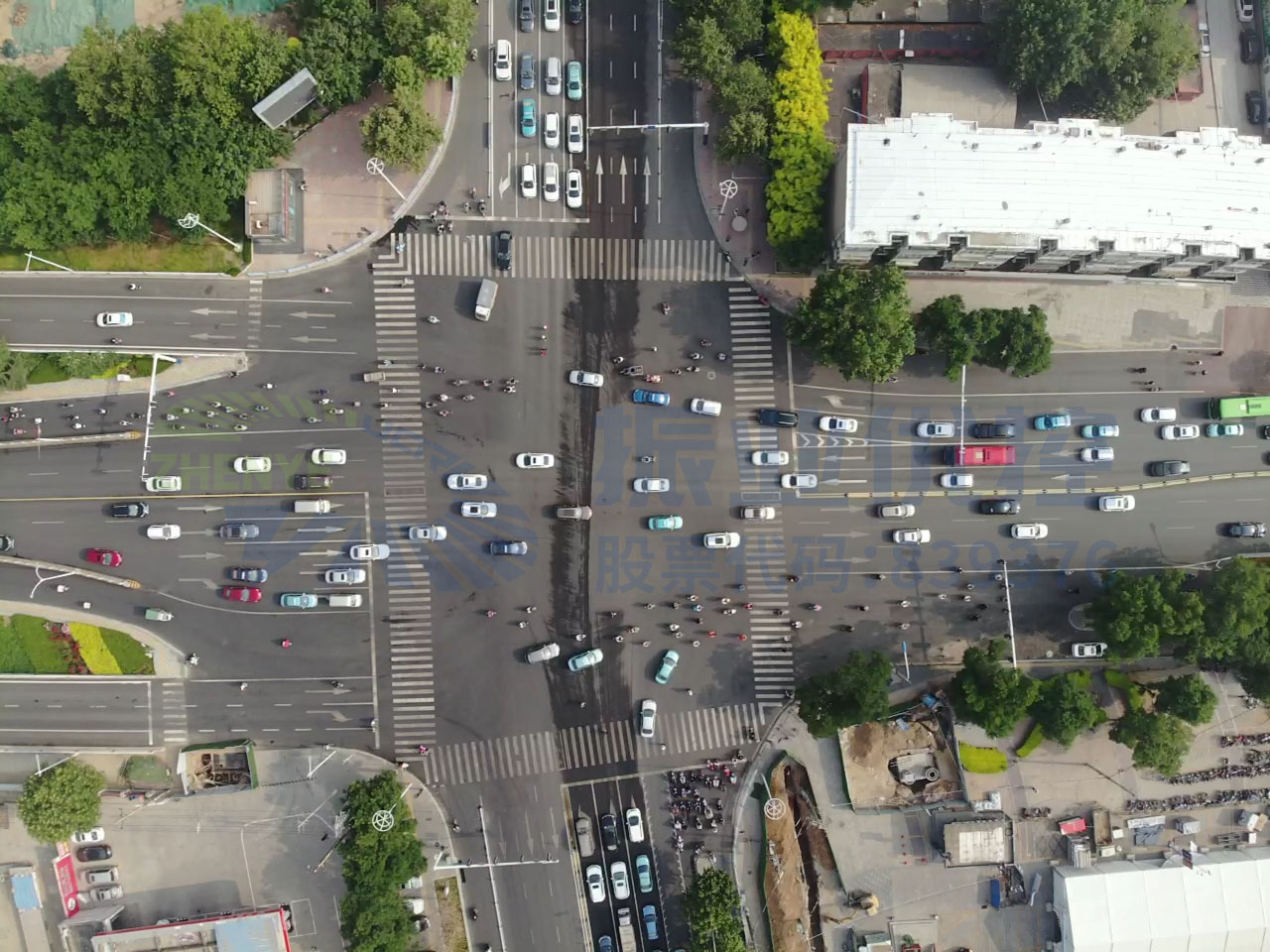 圖6 機非混行程度高