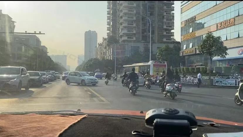 圖5 瑯西片區(qū)錦春路路段掉頭影響