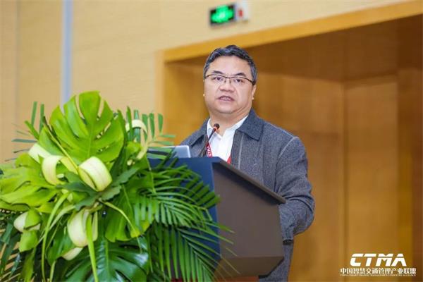 貴州省公安廳交通管理局辦公室主任兼科研所所長(zhǎng)王斌