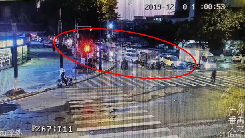 圖6 晚高峰南進口排隊嚴重（優(yōu)化前）